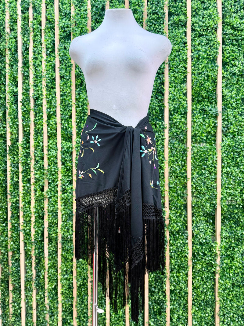 Exquisite Small Embroidered Fringe Mantoncillo