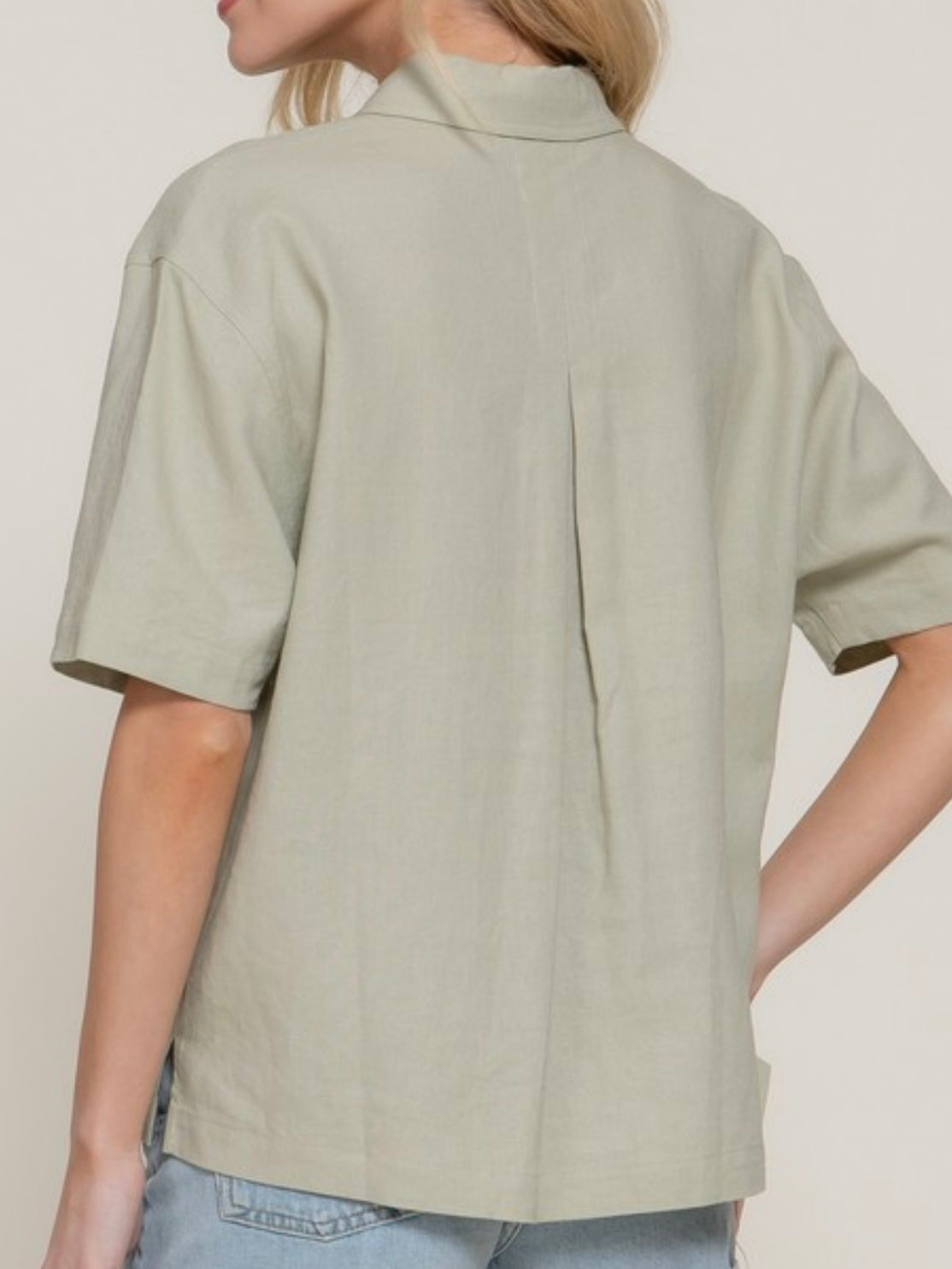 Relaxed Short-Sleeve Button-Up Linen Shirt