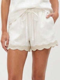 Wavy Trim Linen Shorts