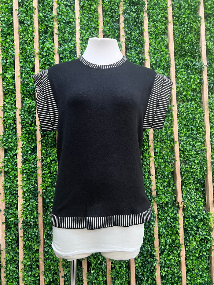 White Contrast Black Cap Sleeve Knit Top