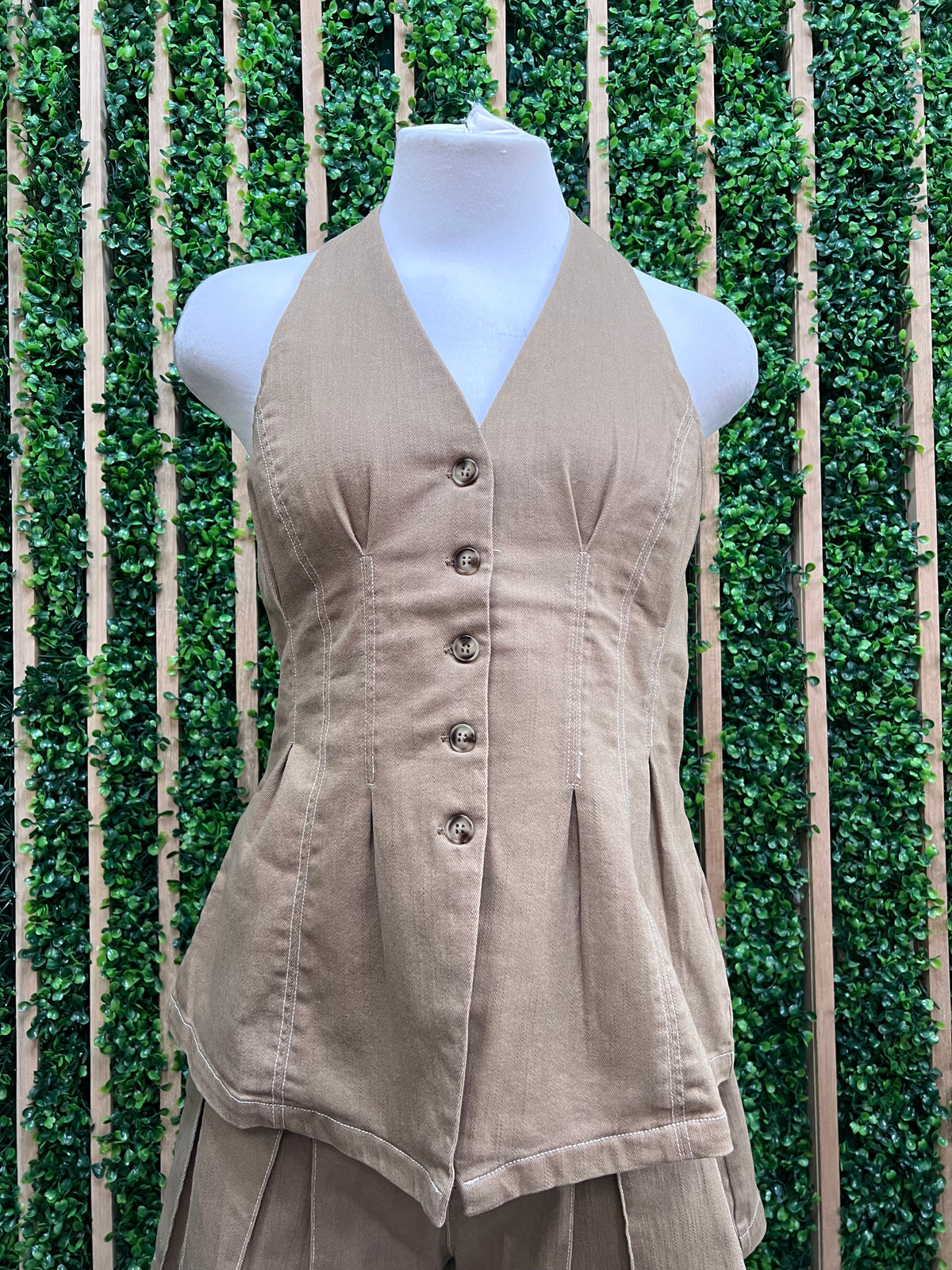 Stitch Detail Tailored Halter Button-Front Vest