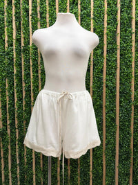 Wavy Trim Linen Shorts