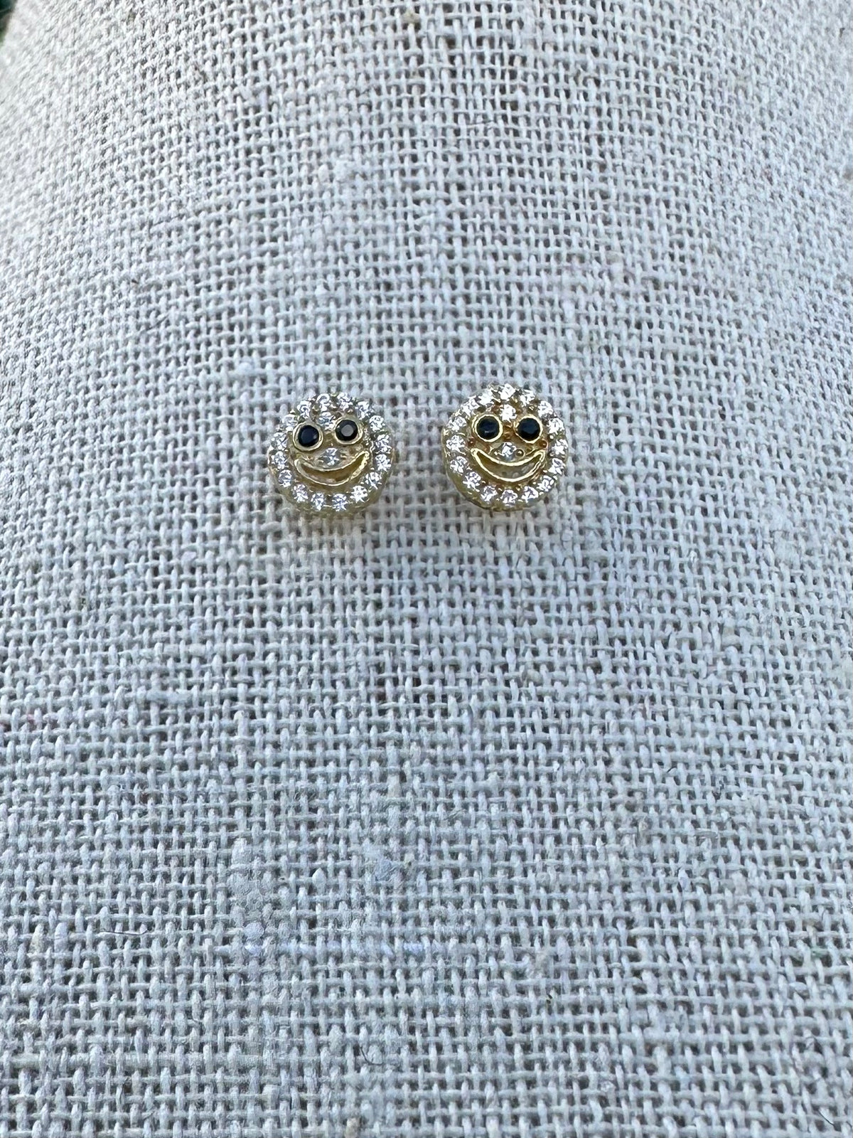 Pave Smiley Face Stud