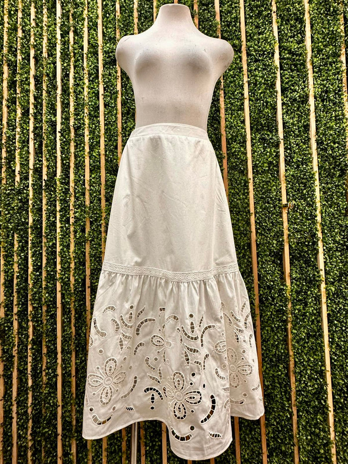 Exquisite White Embroidered Eyelet Midi Skirt