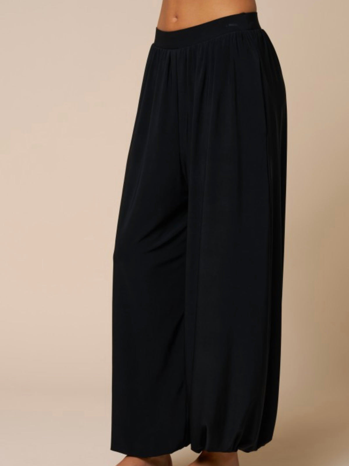 Black Relaxed Balloon Hem Pants by