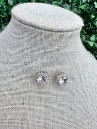 Round Stone Stud Earring