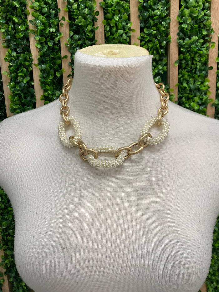 Pearl Links Necklace