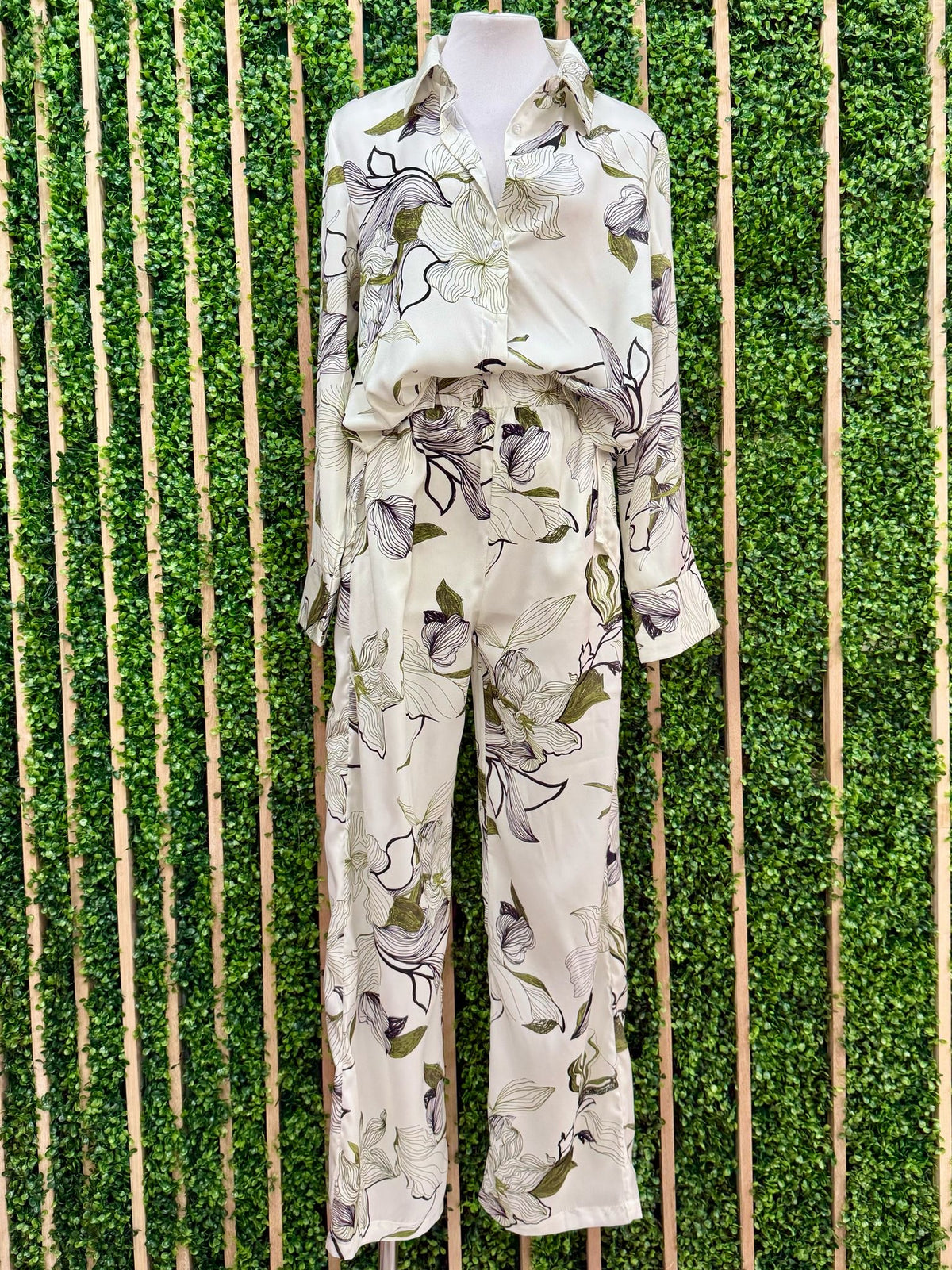 Beautiful Green Floral Pant
