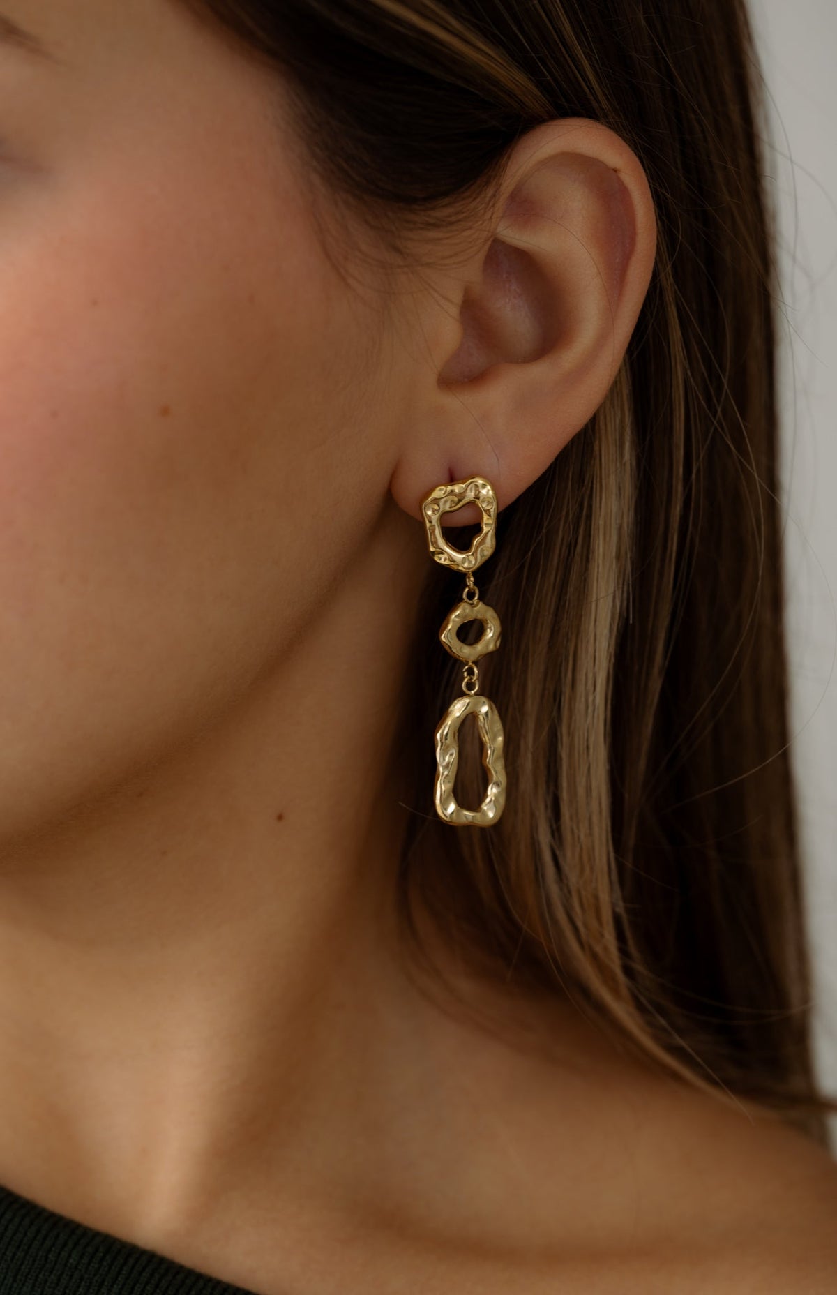 POS - Fenixia Earrings