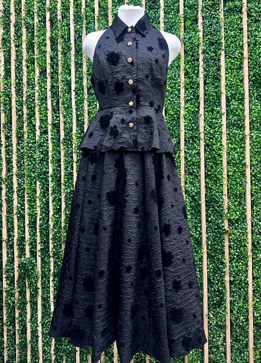 Beautiful Black Floral Embossed Midi Skirt