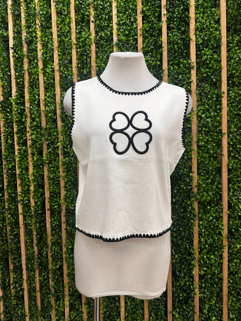 Embroidered Trim Clover Knit Sleeveless Top