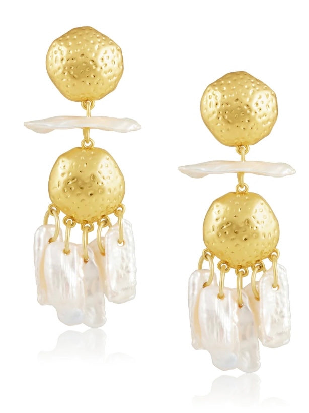 Tillie Pearl Statement Earring