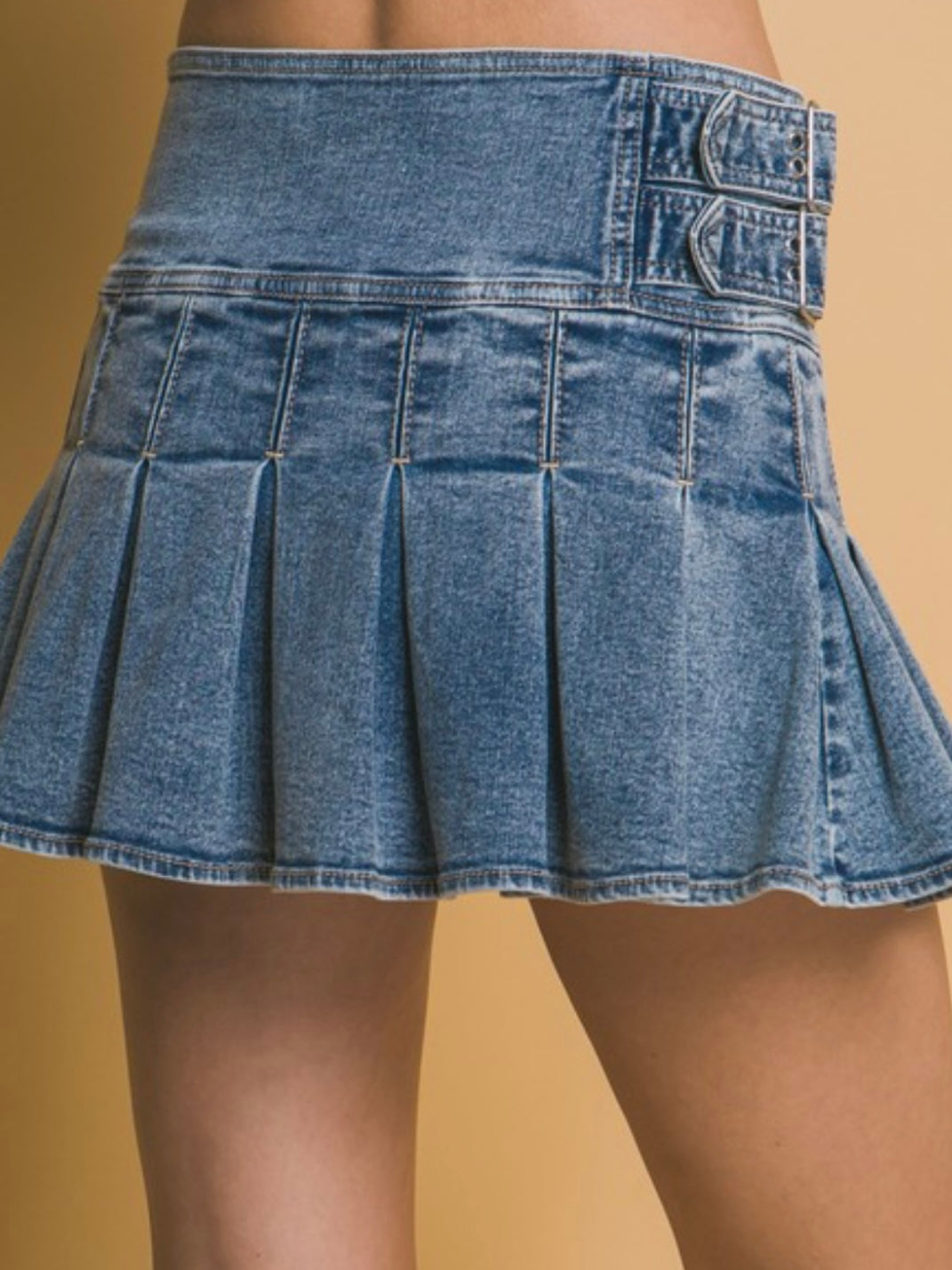 Acid Wash Double Buckle Pleated Denim Short Skirt