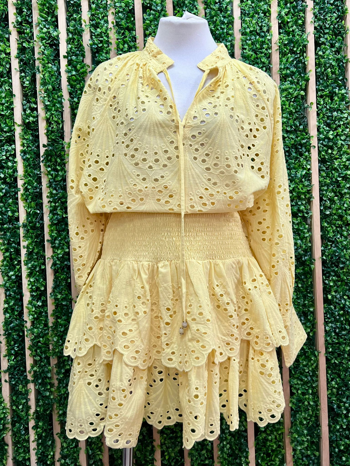 Exquisite Eyelet Boho Tiered Short Skirt