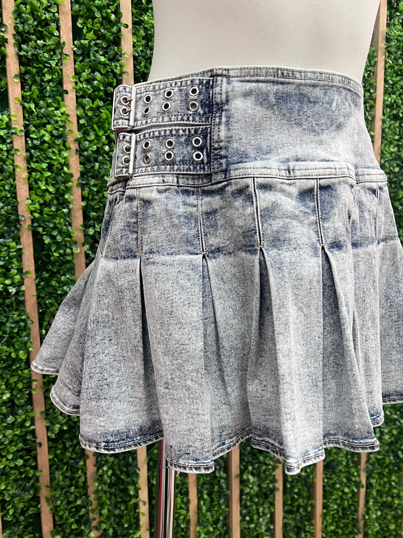 Acid Wash Double Buckle Pleated Denim Short Skirt