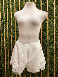 Embroidered Square Short