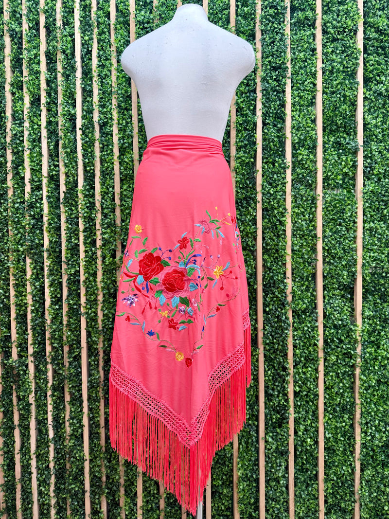 Exquisite Medium Embroidered Fringe Mantoncillo