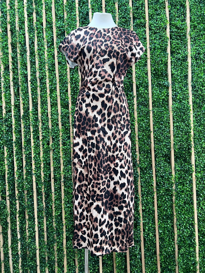 Twist Detail Leopard Round Neck Midi Dress