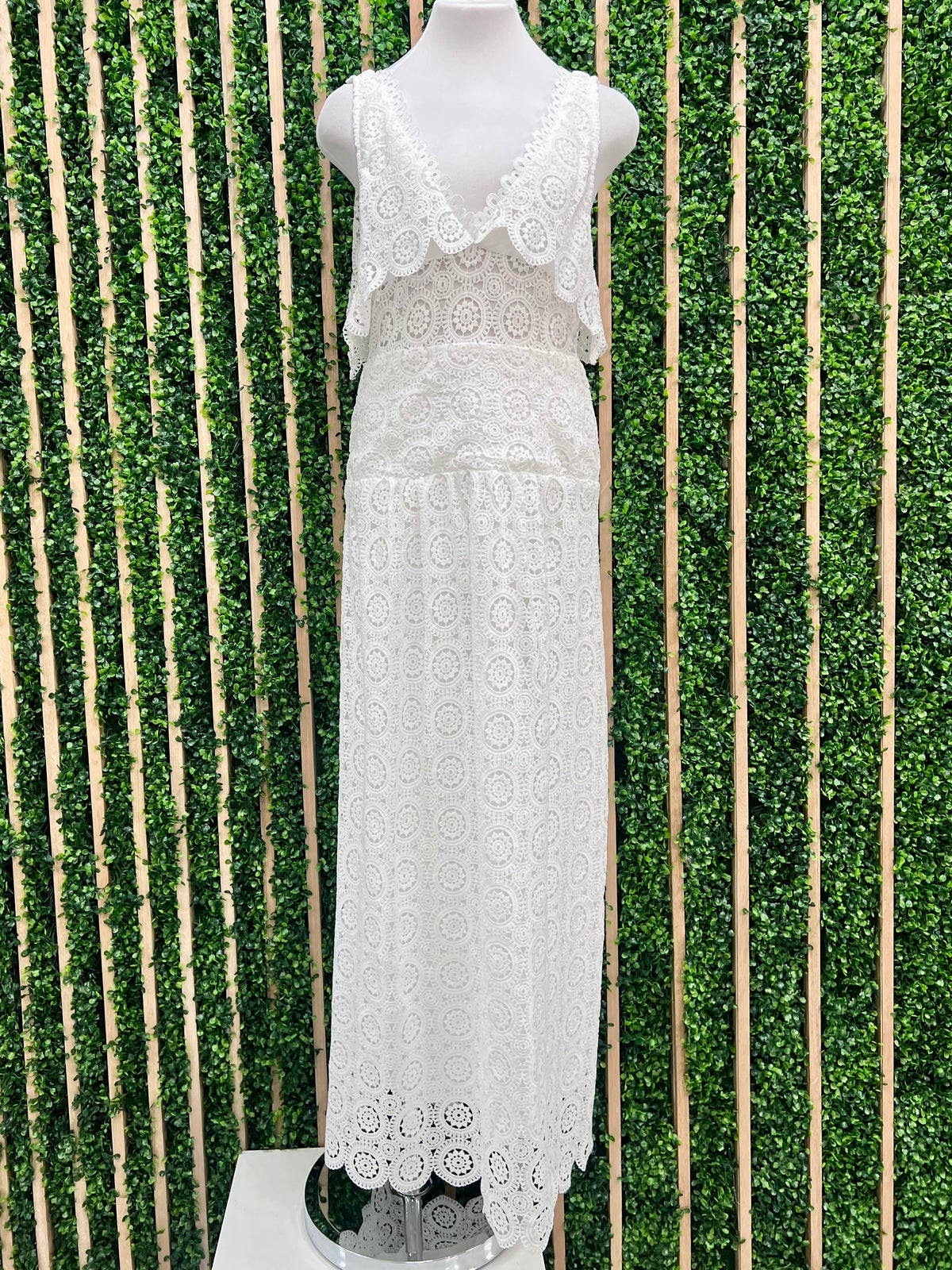 Beautiful White Lace Scalloped Maxi Dress