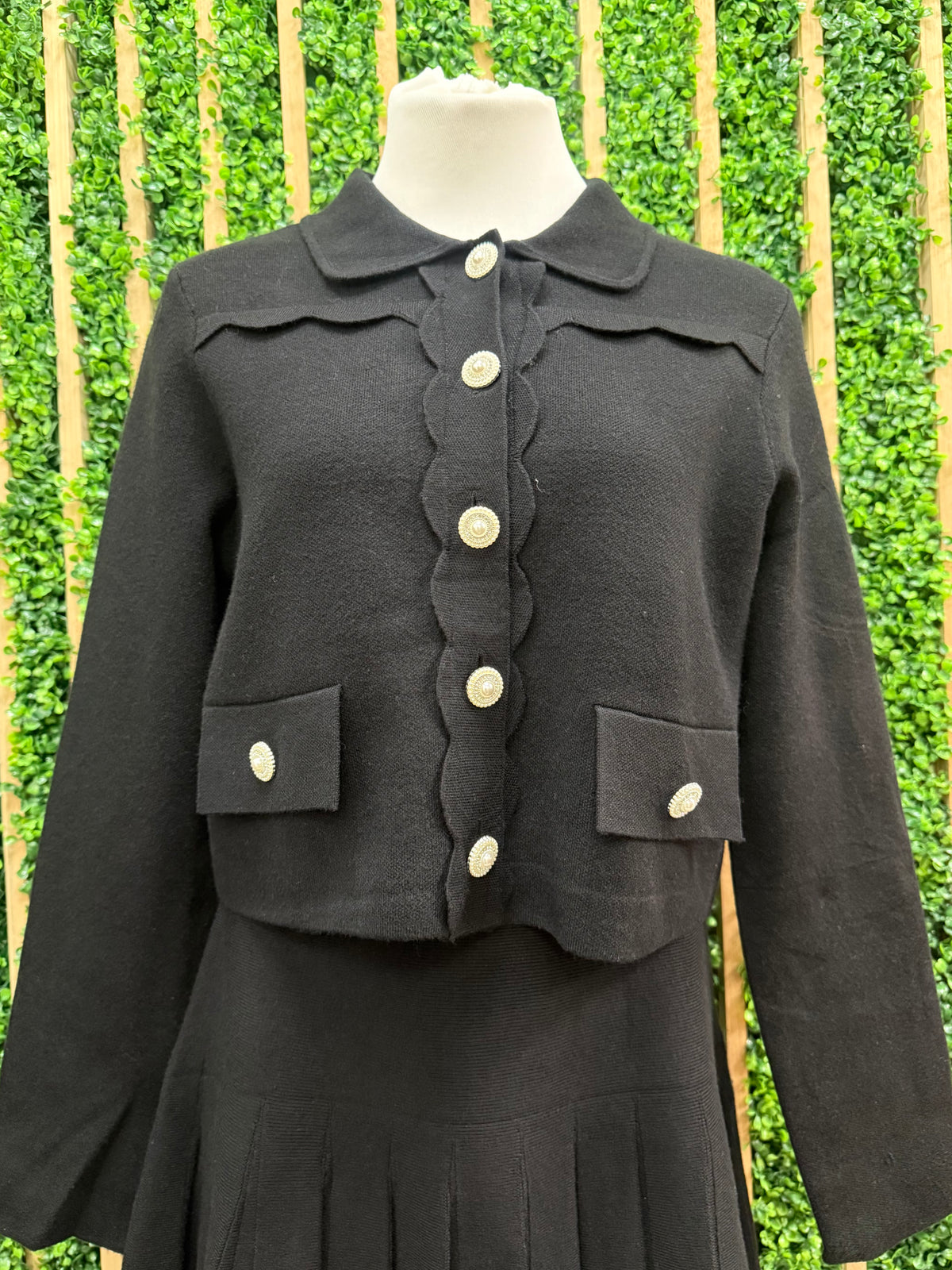 Beautiful Black Scallop Detail Cardigan