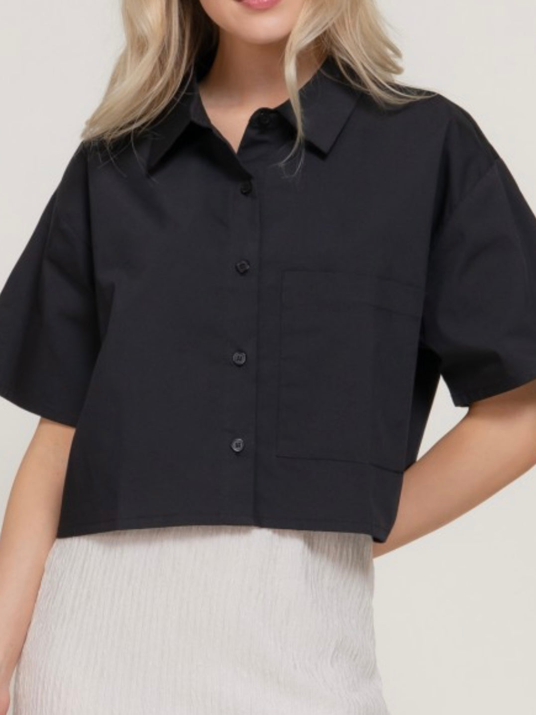 Cropped Short-Sleeve Button-Up Shirt