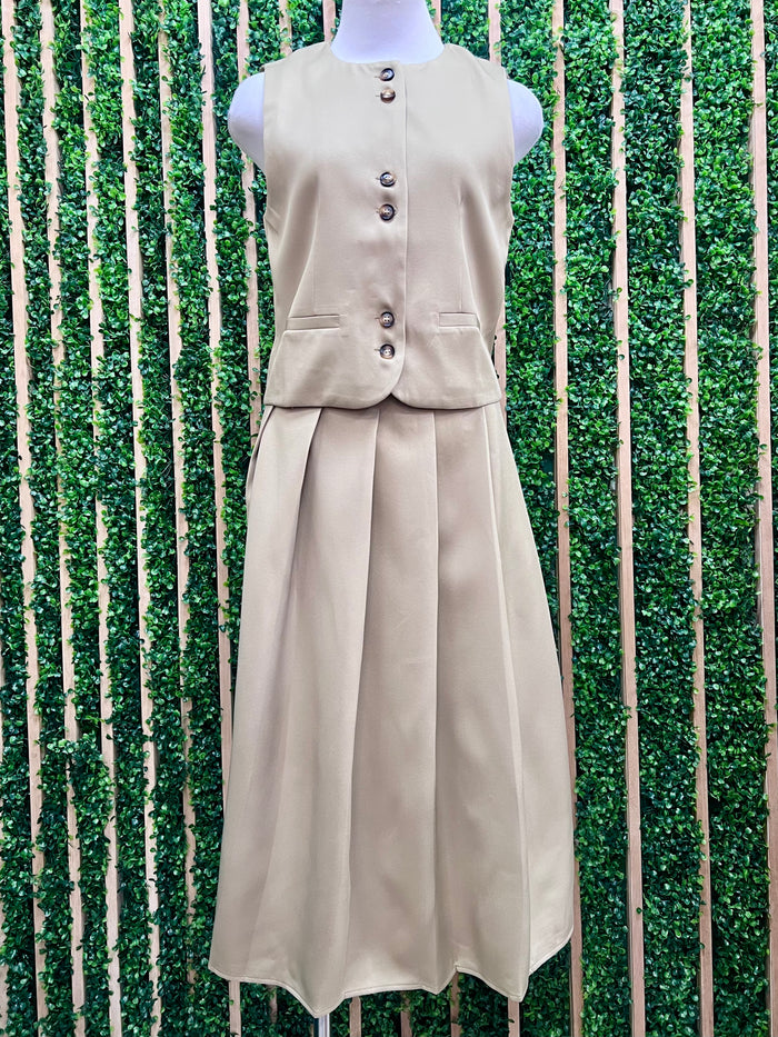 Beige Button-Down Round Neck Vest