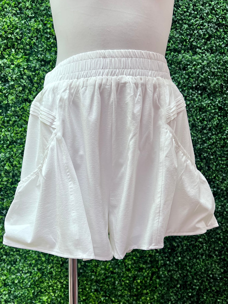 Pleat Detail Short Pants