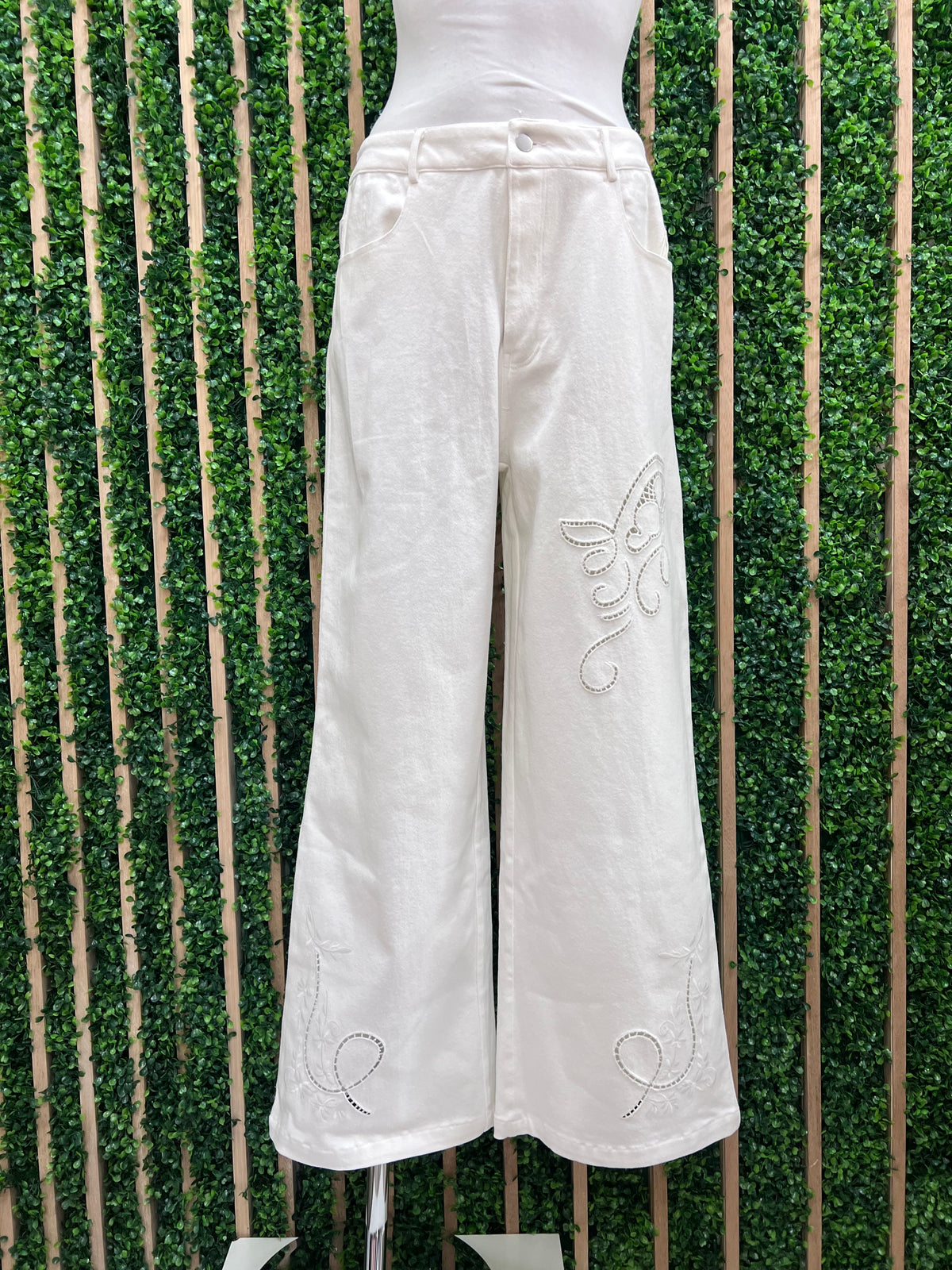 White Floral Embroidered Wide Leg Denim Pant