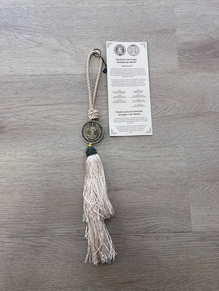 San Benito Tassel Decor