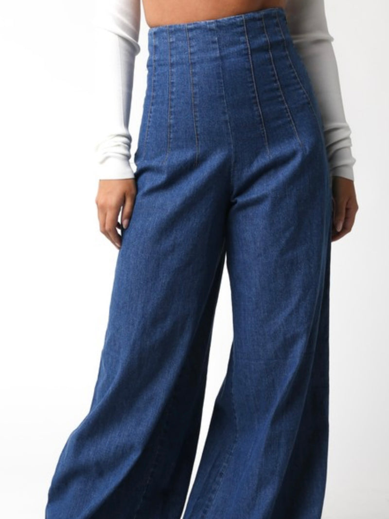 Fitted High Wait Wide Leg Denim Pant