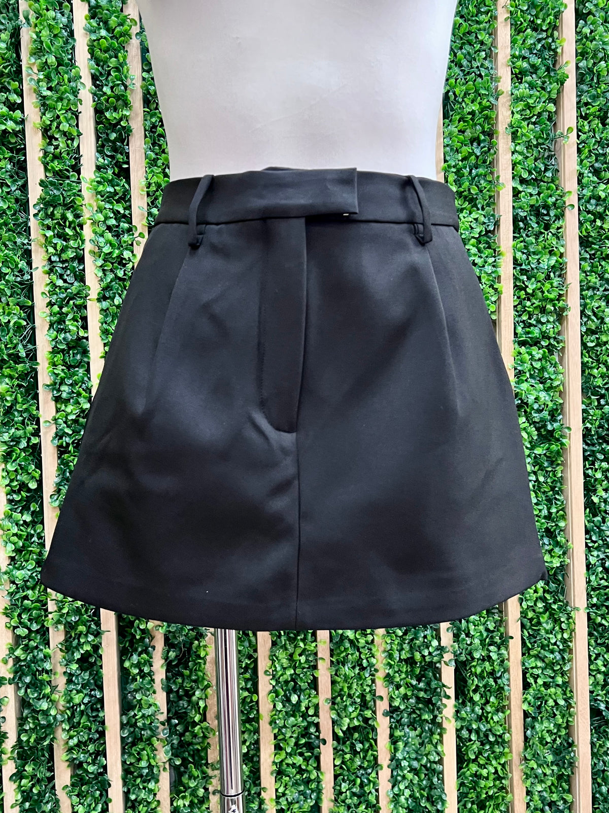 Fitted High Waist Solid Skort