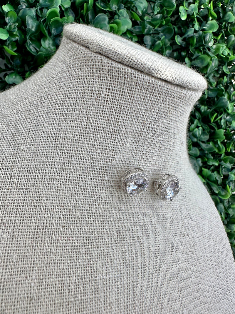 Round Stone Stud Earring