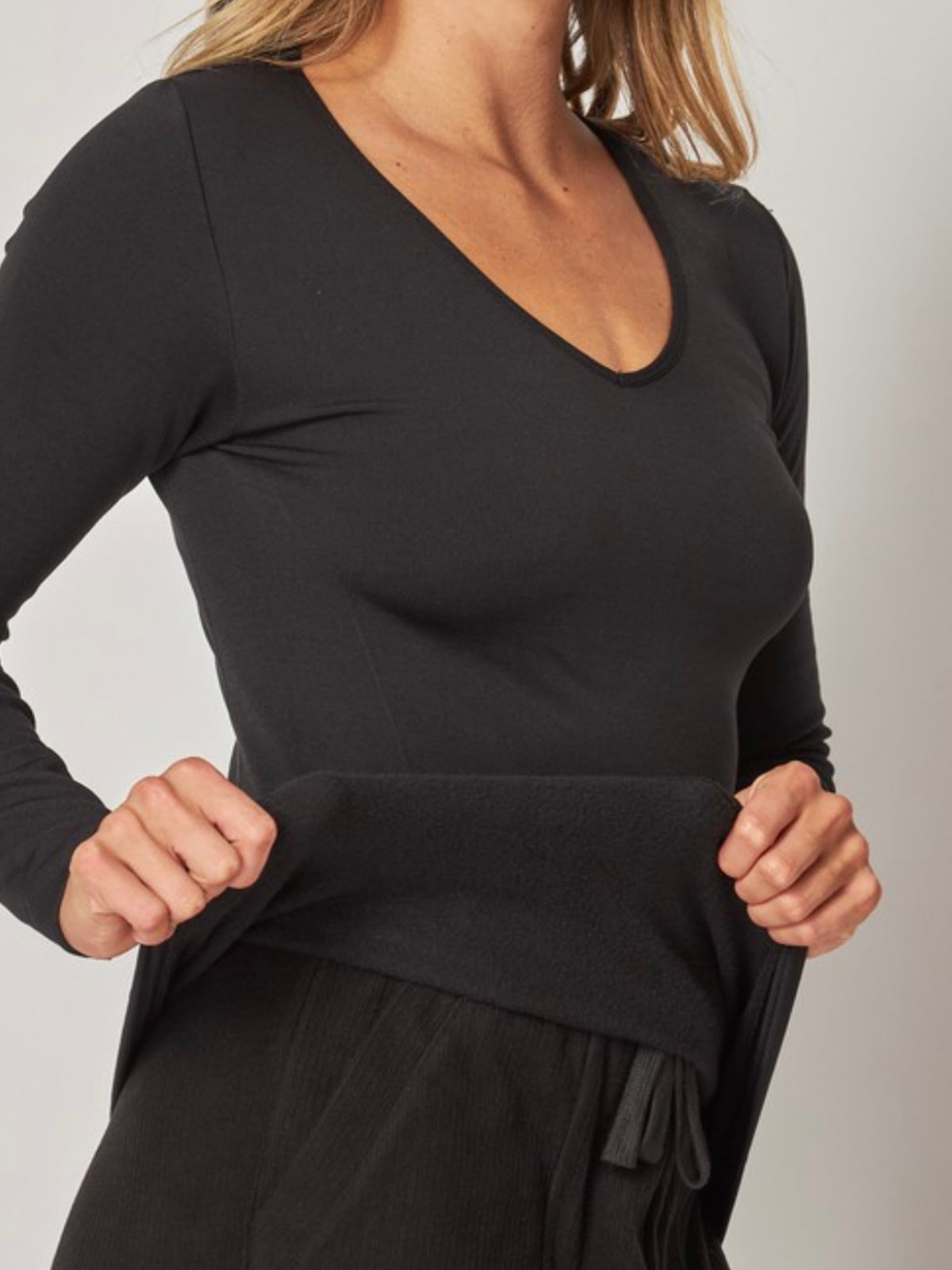 Seamless Fleece Lined V Neck Long Sleeve Top