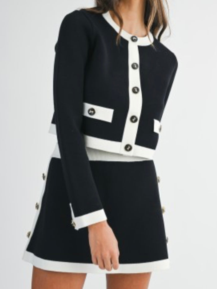 Beautiful Knit Contrast Trim Short Skirt