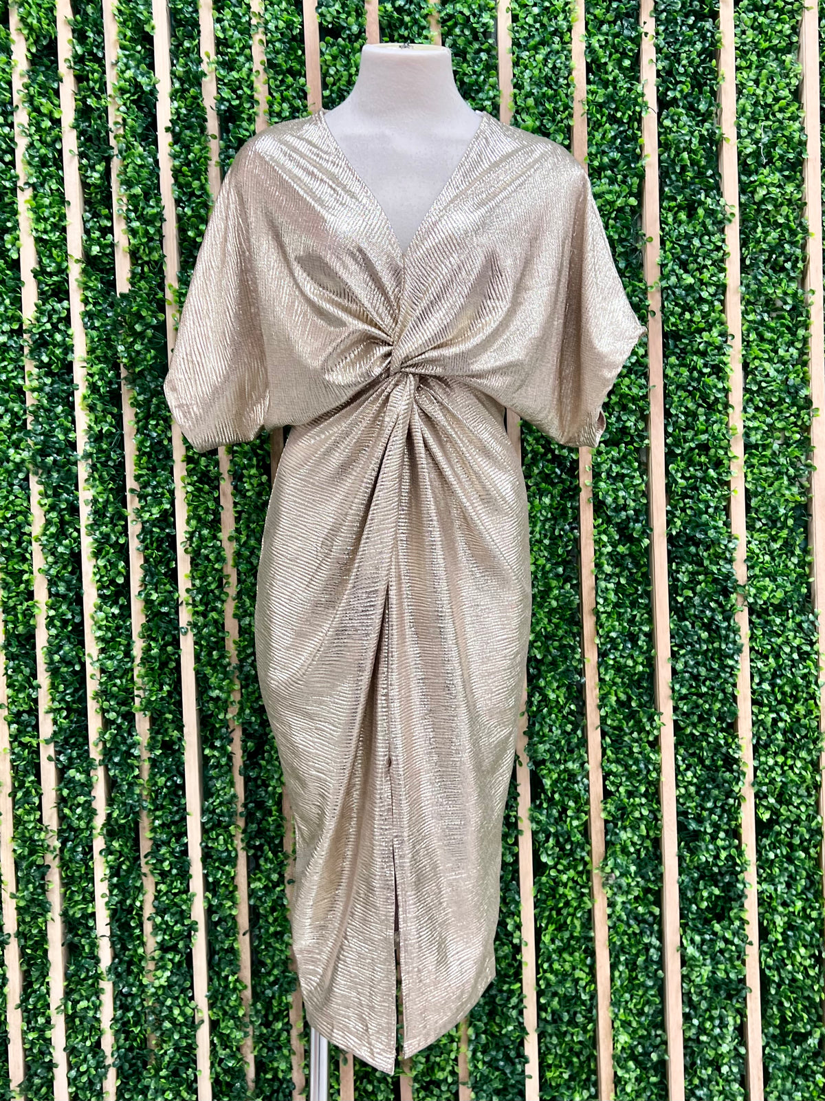 Beautiful Metallic Fitted Kimono Midi