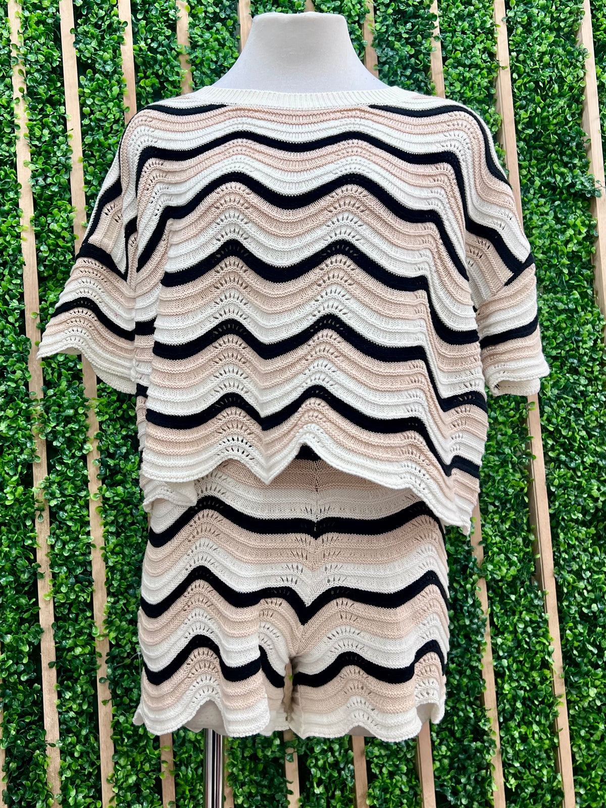 Cream Zig Zag Short Pant Set