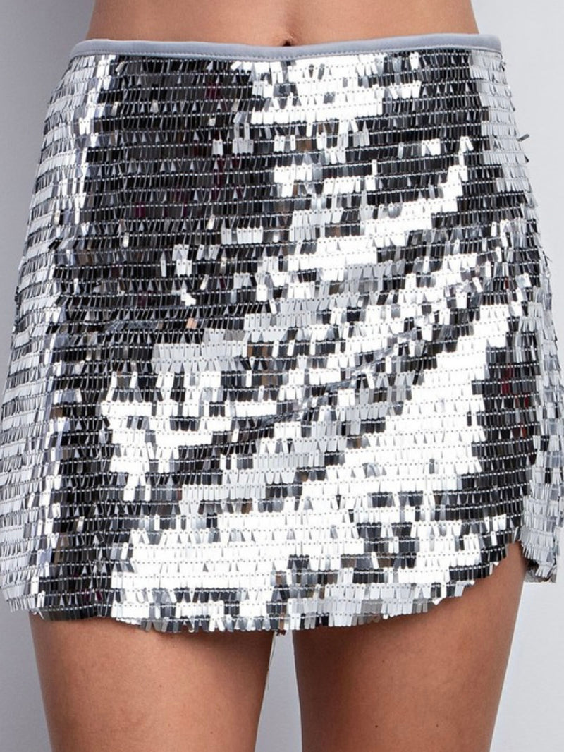 Sequin Scalloped Short Skirt