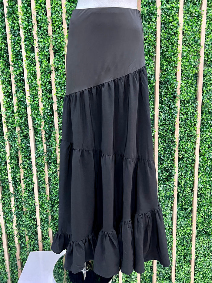 Exquisite Black Assymmetrical Midi Skirt