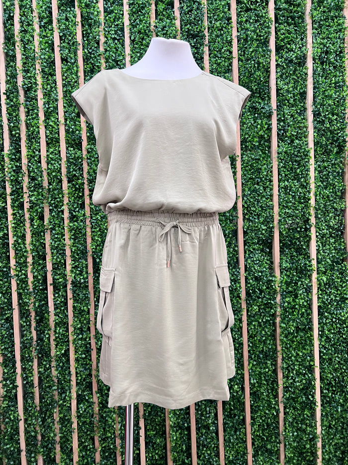 Muscle Sleeve Short Cargo Dress