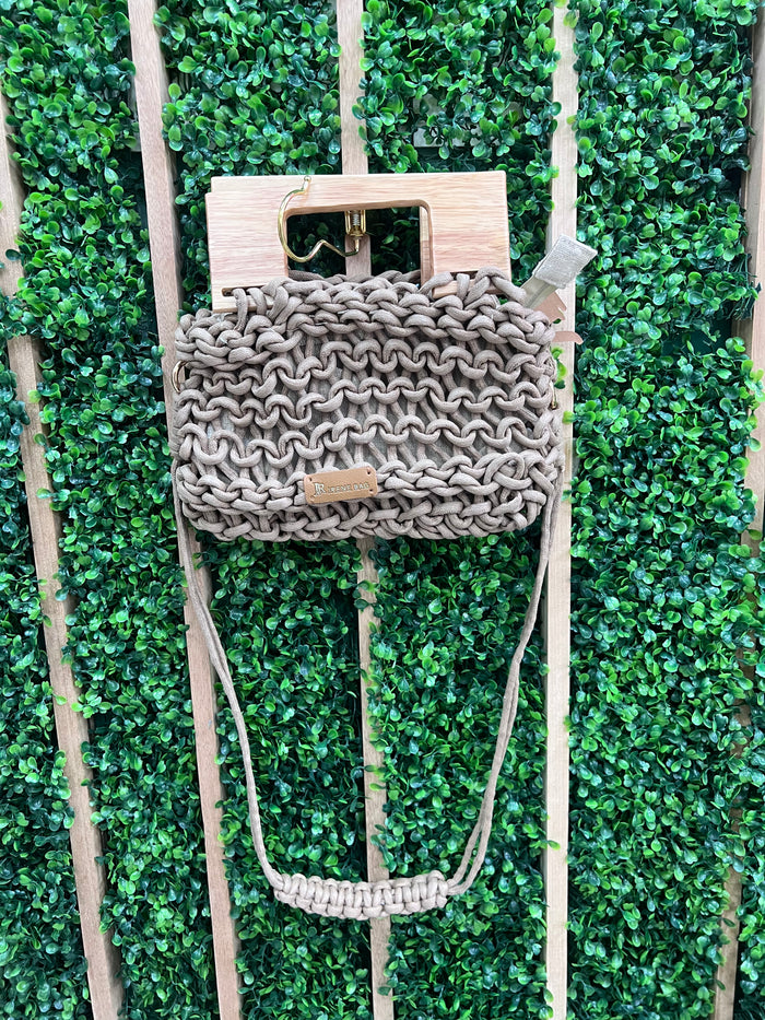 Natural Rectangle Wood Closure Raffia Clutch