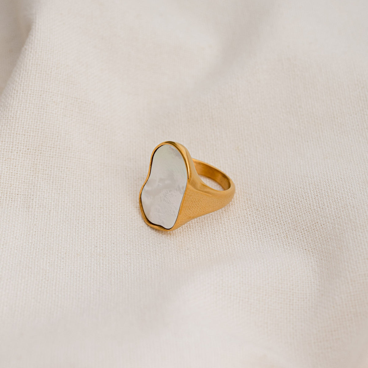 POS - Lyria Ring