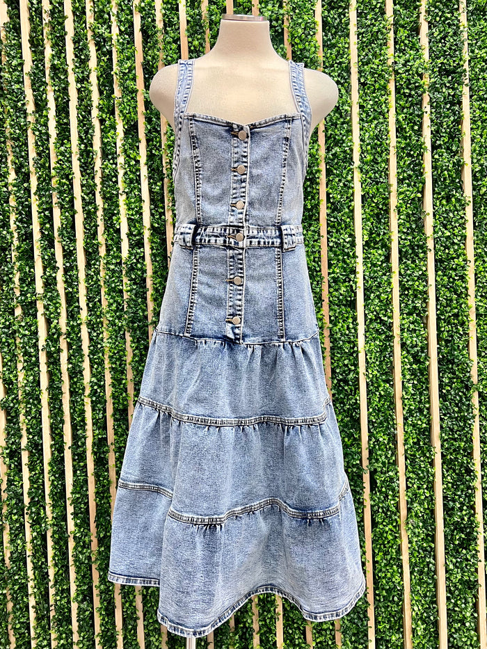 Exquisite Tiered Denim Midi Dress