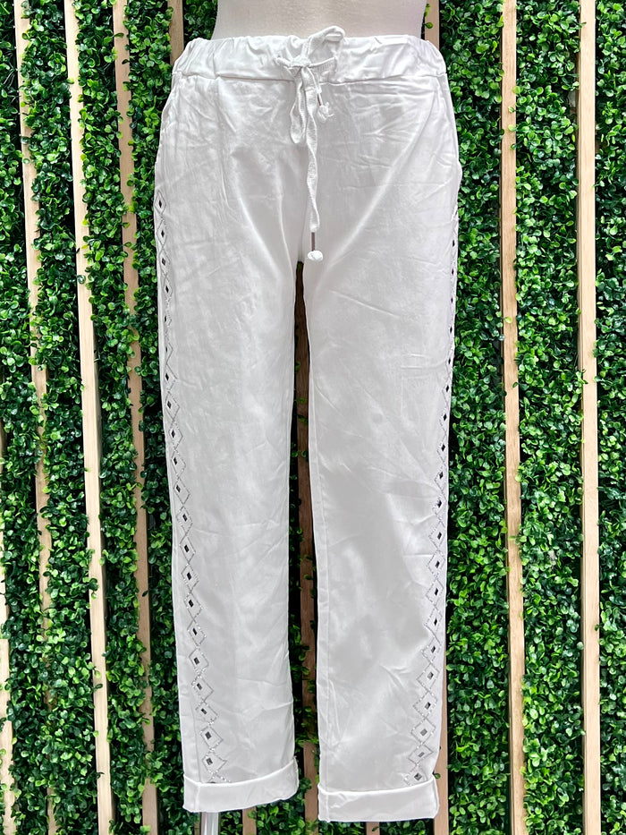 Diamond Studs One Size White Jogger