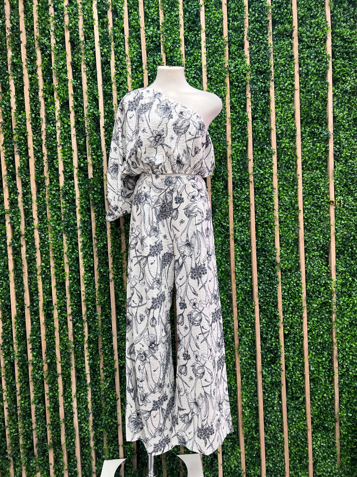 Ivory Black Floral One Shoulder Pant Set