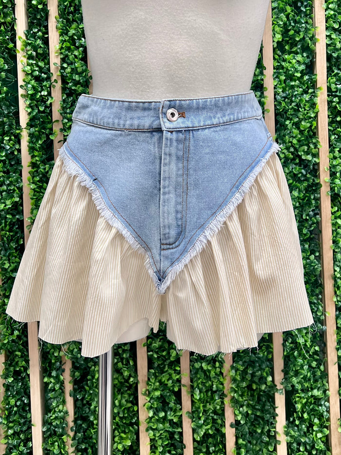 Stripe Contrast Bottom Denim Shorts