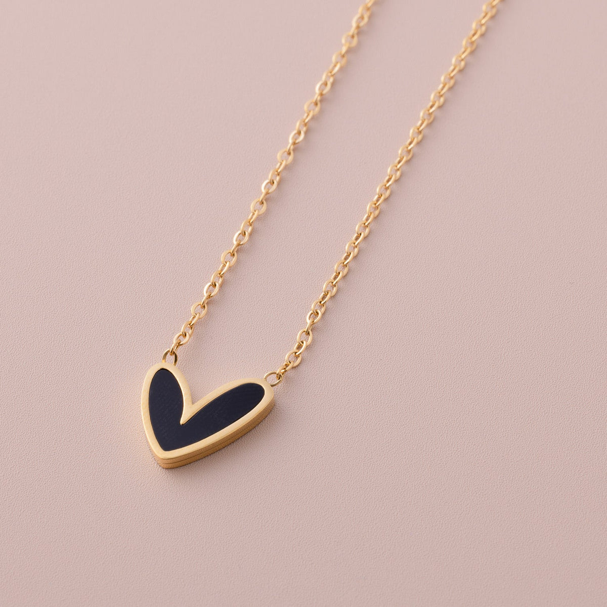 POS - Nacre Heart Necklace