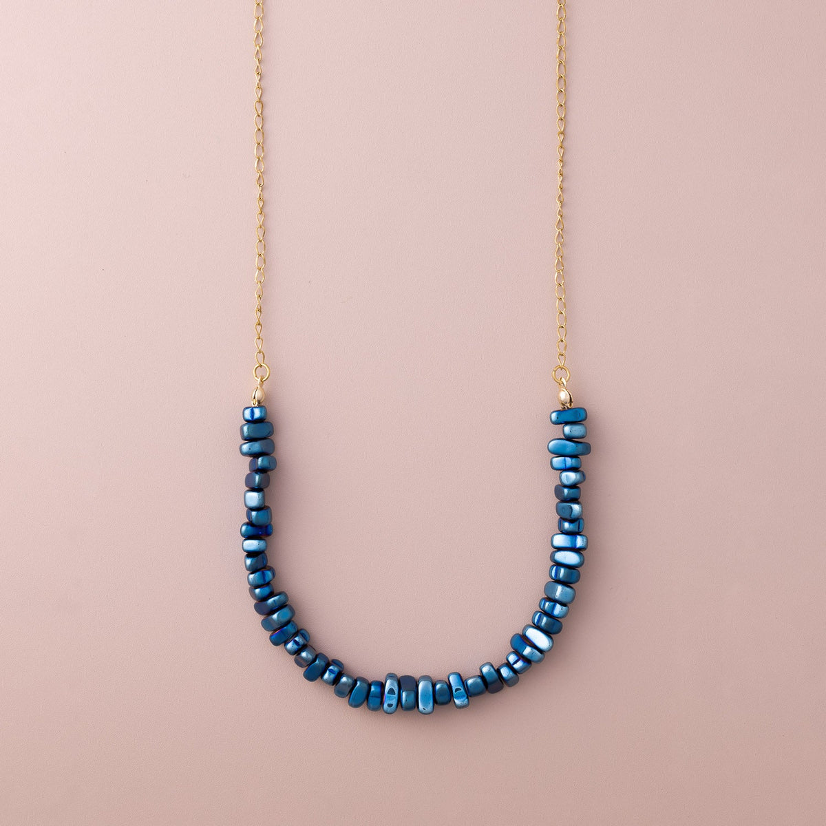 POS - "U" Chips Hematite Medium Necklace
