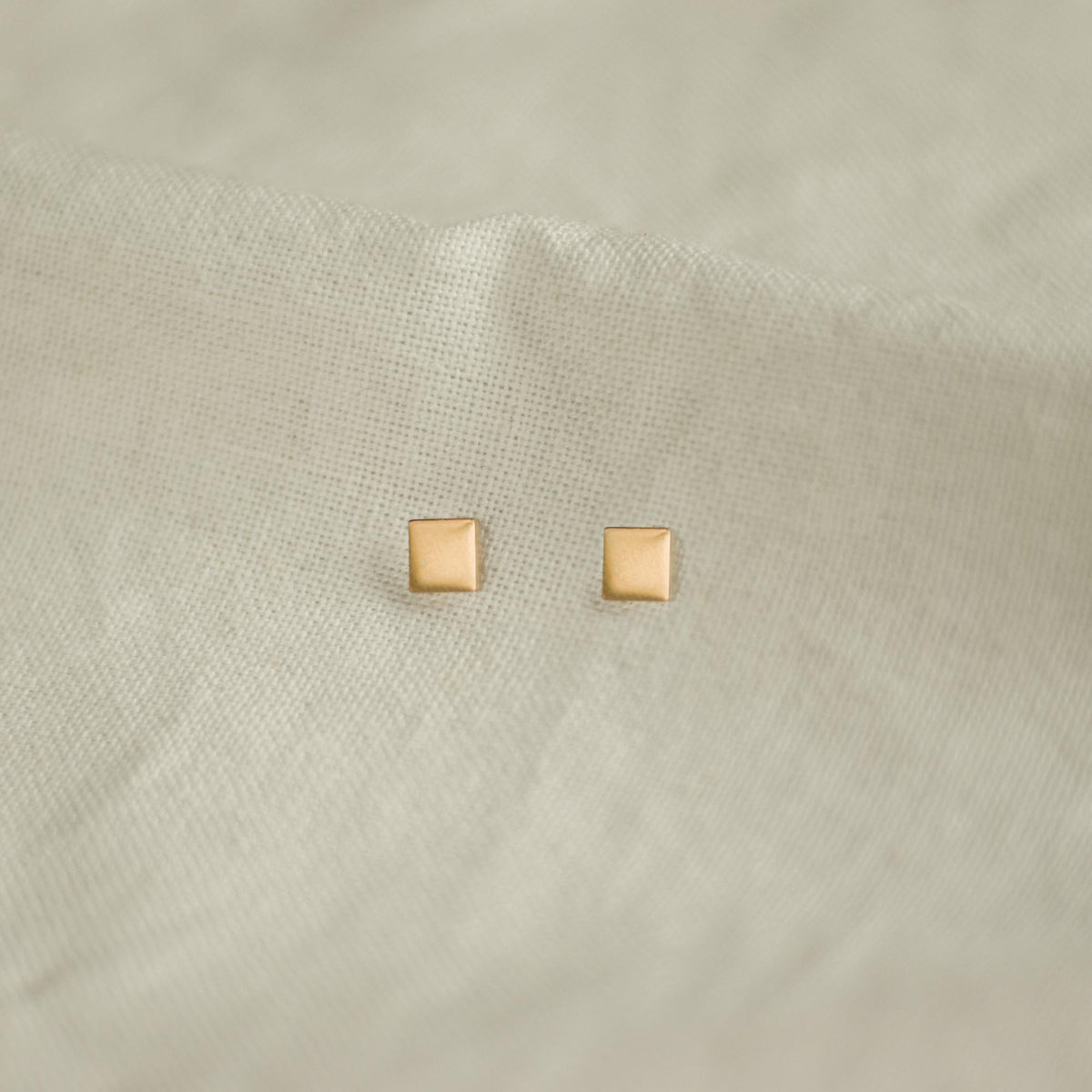 POS - Square Studs