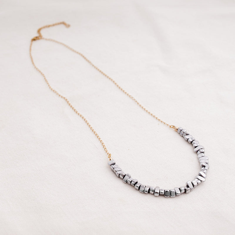 POS - "U" Chips Hematite Medium Necklace