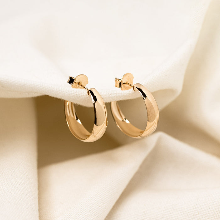 Gabriela Hoops